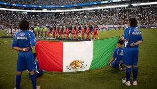 Ceremonia de los himnos, antes del Martinica vs México