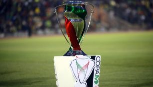 Trofeo de Copa MX disputado entre América y Bravos 