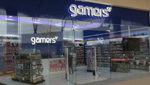 Tienda de Gamers en servicio