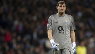 Iker Casillas, durante un duelo con el Porto 