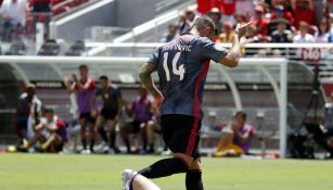 Haris Seferovic celebra anotación contra el Rebaño