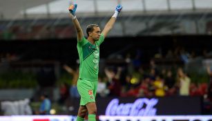 Agustín Marchesín en un partido con América