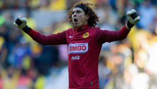 Memo Ochoa celebra una anotación del América 