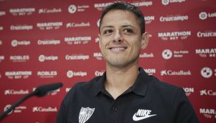Javier 'Chicharito' Hernández en su presentación con Sevilla