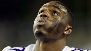 Jayron Kearse, pensativo previo a un juego de los Vikings