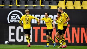 Jugadores del Borussia Dortmund celebrando un gol