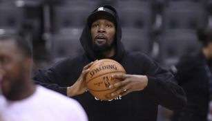 Kevin Durant se autodescartó para jugar esta temporada