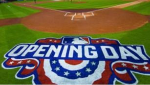 Campo de la MLB en un Opening Day