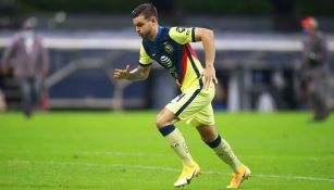 Nicolás Benedetti durante un partido con América