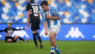 Chucky Lozano en festejo de gol con Napoli