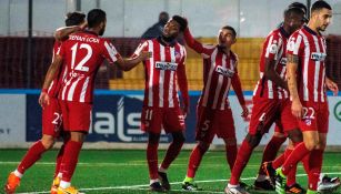 Jugadores del Atlético festejan un gol en Copa del Rey 