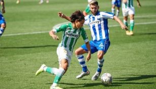 Diego Lainez en un partido con el Real Betis