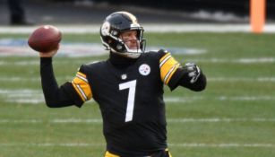 Ben Roethlisberger en un partido de los Steelers