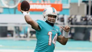 Ryan Fitzpatrick en acción con Miami Dolphins
