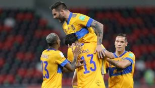 Tigres en festejo de gol