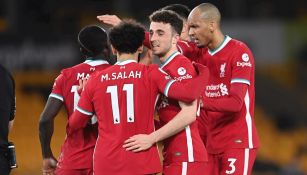 Jugadores del Liverpool celebrando un gol vs Wolves