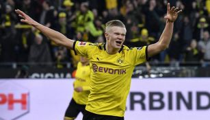 Erling Haaland festeja un gol con el Dortmund