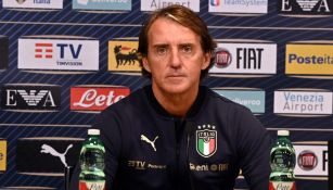 Roberto Mancini DT de la Selección Italiana en conferencia de prensa