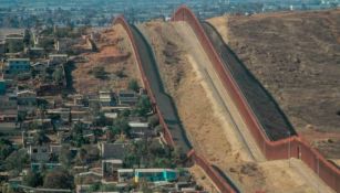 Muro fronterizo entre EUA y México 