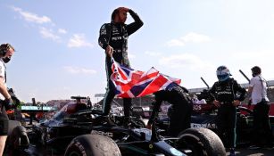 Lewis Hamilton celebra triunfo en el GP de Gran Bretaña