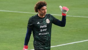 Memo Ochoa durante un entrenamiento con el Tri Olímpico 