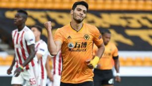 Raúl Jiménez en un partido del Wolverhampton