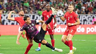 Héctor Moreno en partido ante Canadá