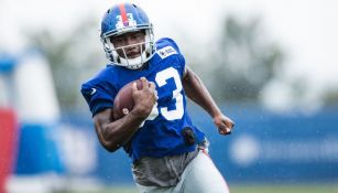 Dion Lewis durante entrenamiento con los Giants de Nueva York