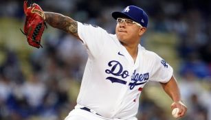 Julio Urías con los Dodgers