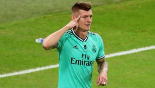 Toni Kroos durante un duelo con el Real Madrid