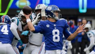 Daniel Jones en victoria frente a Panthers