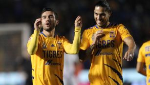 Juan Pablo Vigón en festejo con Tigres