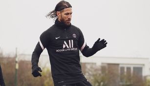 Sergio Ramos durante un entrenamiento con el PSG