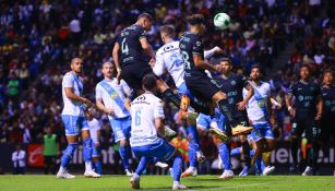 Puebla frente al América en la Ida de los Cuartos de Final del CL22