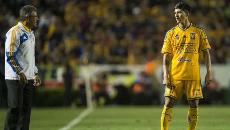 MEXSPORT Ferretti da indicaciones a Pulido