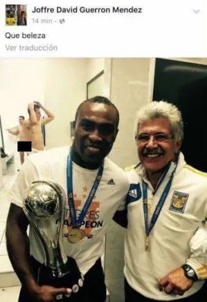 ESPECIAL Israel Jiménez aparece desnudo en foto de Guerrón