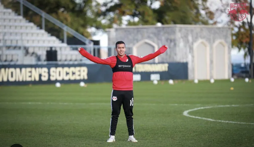 TWITTER @KAKUROMERO17 Gammarra durante entrenamiento del NY Red Bulls