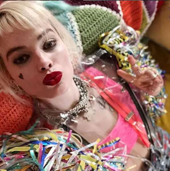 INSTAGRAM @margotrobbie Margot Robbie caracterizada de Harley Quinn