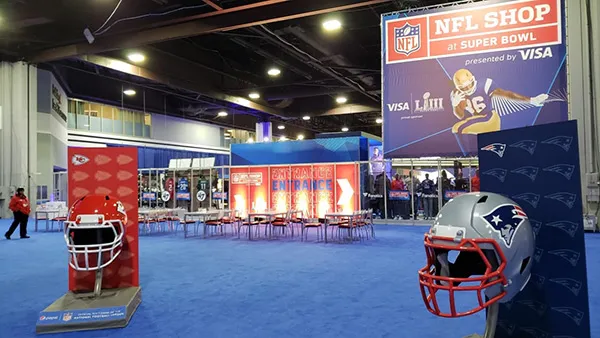 JOSHÚA MAYA Se puede comprar varios productos oficiales