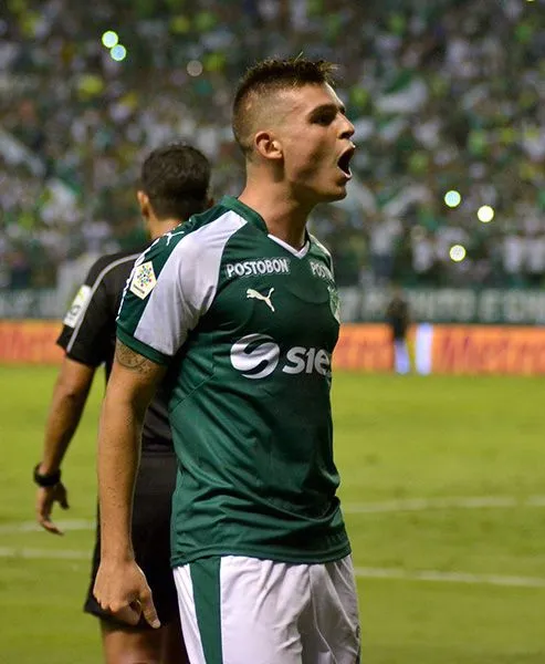 @NICOBENEDETTI7 Nicolás Benedetti festeja un gol con Deportivo Cali