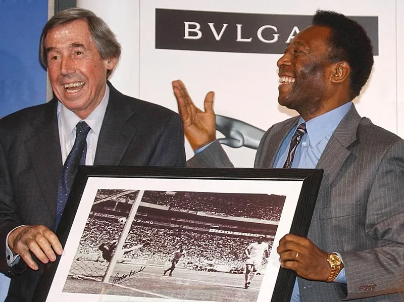 AP Banks y Pelé recuerdan 'la atajada del siglo' en México 70