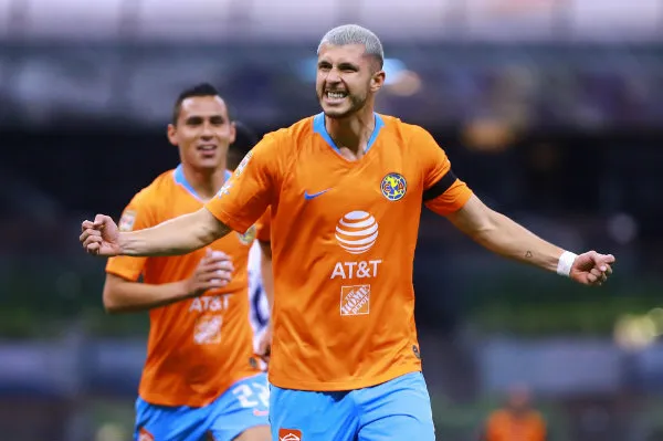 IMAGO7 Guido Rodríguez celebra una anotación frente al Pachuca