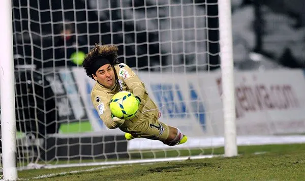 AJACCIO Memo destacó con sus atajadas en Ajaccio