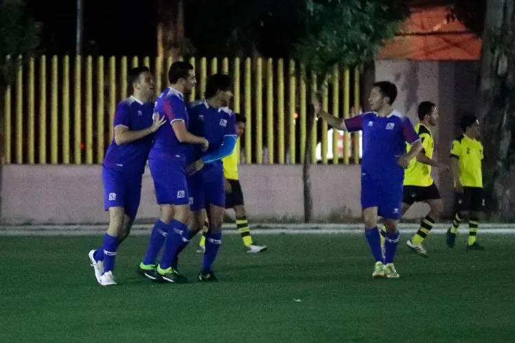 Vikingos de TDN Vikingos de TDN festejan gol de Brulio Luna