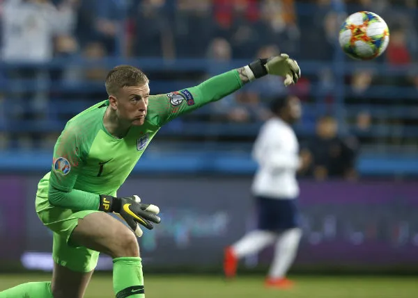 AP Pickford en un compromiso con la Selección de Inglaterra