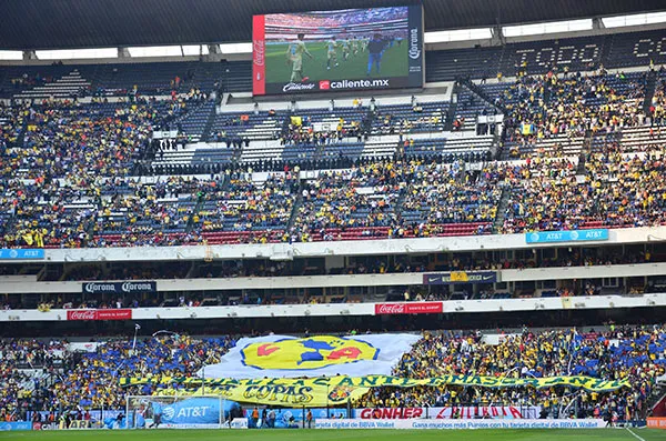 MEXSPORT Aficionados del América, durante Clásico Joven