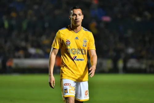 IMAGO7 Dueñas durante un encuentro ante Santos