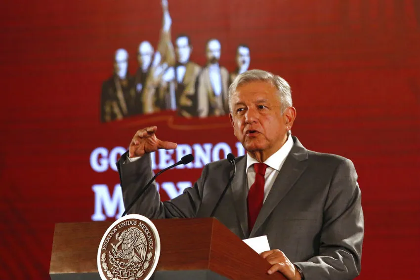 AP López Obrador durante una conferencia de prensa