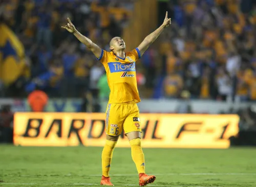 IMAGO7 Torres Nilo durante un partido contra Toluca