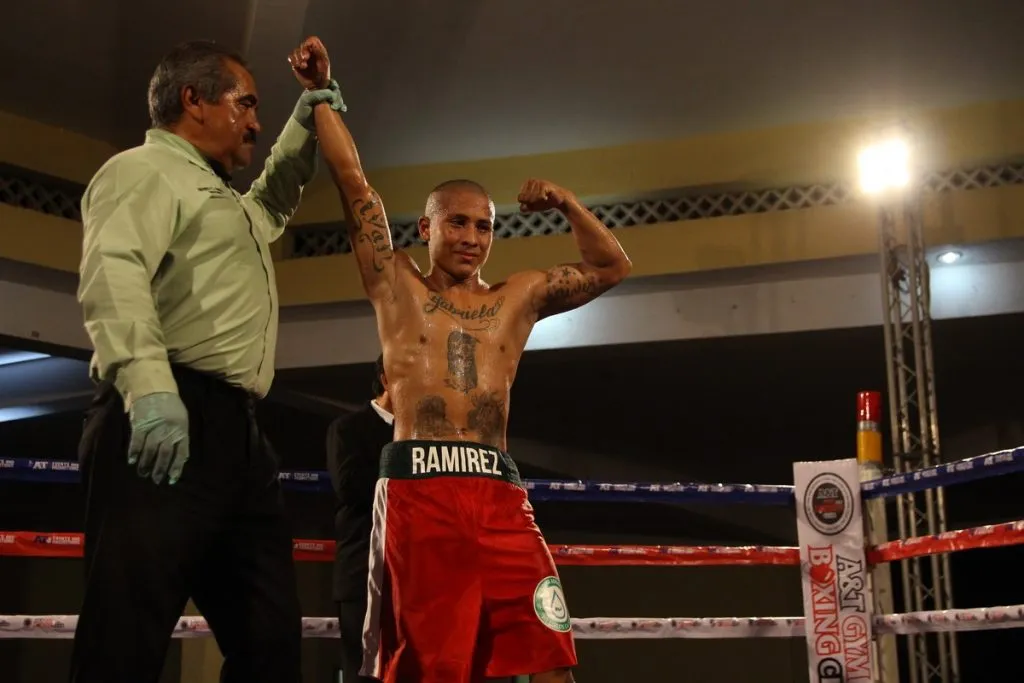 ARROBA DEPORTES Iván 'Sonrics' Ramírez gana una pelea